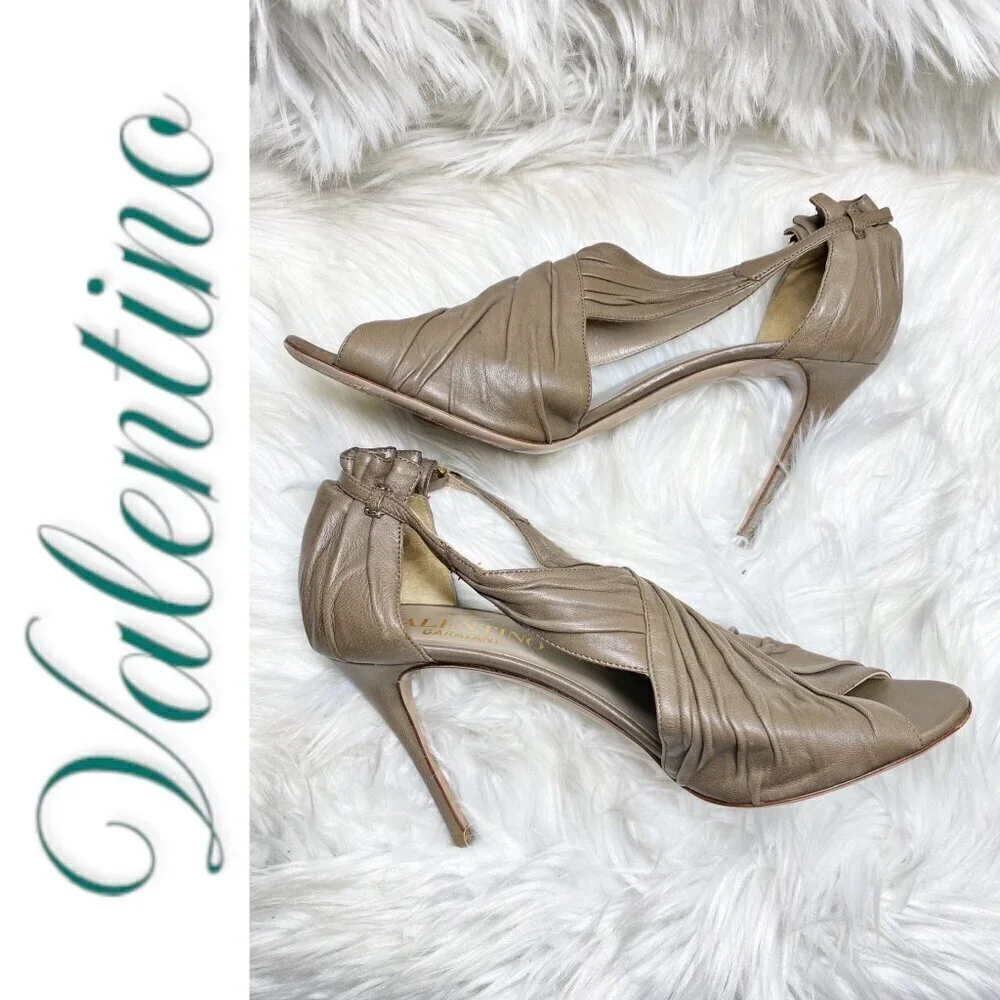 VALENTINO Vintage Taupe Leather Ruffle Accent Open Toe Stiletto Heels, Size 38.5
